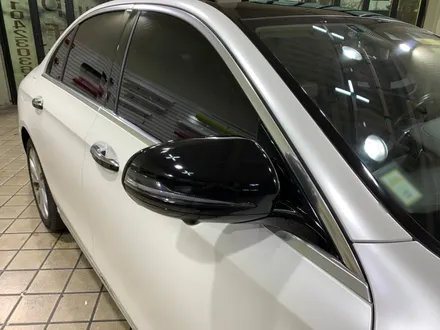 자동차랩핑 인천 아이캐칭_벤츠 E300, 에이버리 사틴화이트펄(진주펄) 전체랩핑 시공후기 / 인천 서구, 부평, 부천