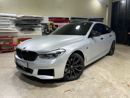 BMW 6GT 전체랩핑 – 에이버리 사틴실버메탈릭 컬러체인지 시공 후기 / 인천 서구