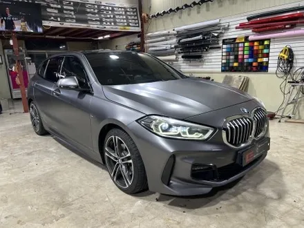 인천랩핑 아이캐칭 | BMW 118d 사틴 다크그레이 전체랩핑 시공 / 인천 서구