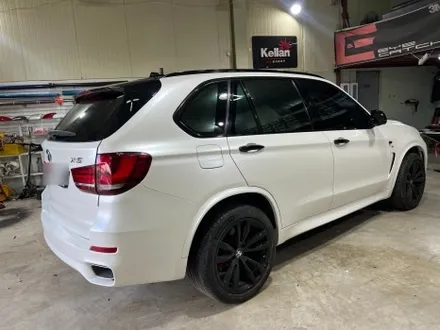 인천 BMW X5 랩핑 – 사틴화이트펄로 완성한 세련된 전체랩핑 / 인천 서구