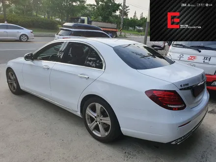 아이캐칭 벤츠 E200 화이트유광시공/인천랩핑/인천부분랩핑/인천전체랩핑/인천자동차랩핑 / 인천 서구, 부평, 부천