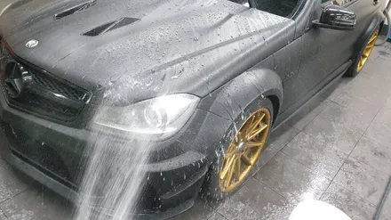 C63AMG 블랙시리즈 스타일.  플라스티딥으로 전체 무광랩핑 했어요~  부산무광랩핑 이지카케어 / 부산 사하구 하단동