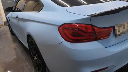 BMW M4전체 랩핑 작업.   무광 스머프색으로 플라스티딥 랩핑했어요 / 부산 사하구 하단동