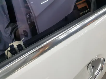 E클래스 전면열차단 썬팅작업과 몰딩백화없애기 / 부산 사하구 하단동