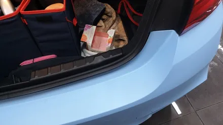 BMW M4전체 랩핑 작업.   무광 스머프색으로 플라스티딥 랩핑했어요 / 부산 사하구 하단동