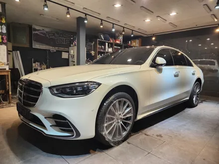 W223 S클래스 신차패키지작업. 썬팅,코팅,PPF프론트패키지 / 부산 사하구 하단동