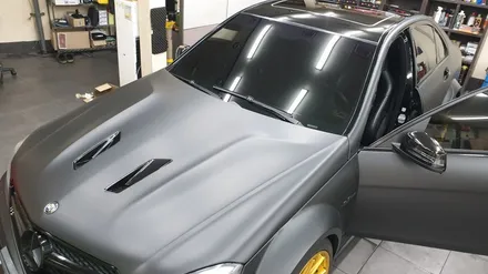 C63AMG 블랙시리즈 스타일.  플라스티딥으로 전체 무광랩핑 했어요~  부산무광랩핑 이지카케어 / 부산 사하구 하단동
