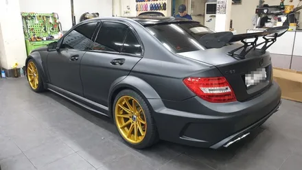 C63AMG 블랙시리즈 스타일.  플라스티딥으로 전체 무광랩핑 했어요~  부산무광랩핑 이지카케어 / 부산 사하구 하단동