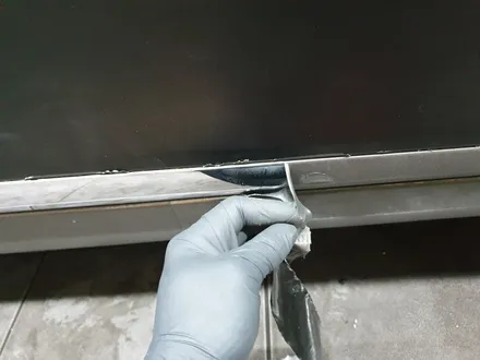 접촉사고로 찢어진 랩핑 보수하기. 부산플라스티딥 시공점 이지카케어 / 부산 사하구 하단동