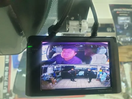 즐거움이 있는 사회생활. KA4카니발 택시레 블랙박스3채널, 레이노 S9 썬팅으로 마무리 / 서울 서대문구 연희동