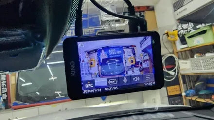 폰터스 4채널블랙박스가 K5차량을 바라보는 곳 홍대블랙박스 / 서울 서대문구 연희동