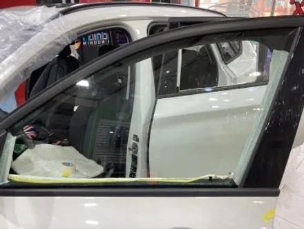 BMW X1 반사썬팅으로 드레스업 재시공 후기 레인보우 VS200 수원썬팅 / 수원 영통동