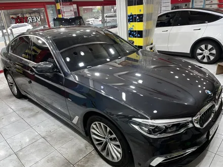 카스페이스 수원청명점에서 BMW 5시리즈(G30) 버텍스 썬팅으로 신차같이 재시공 / 수원 영통동
