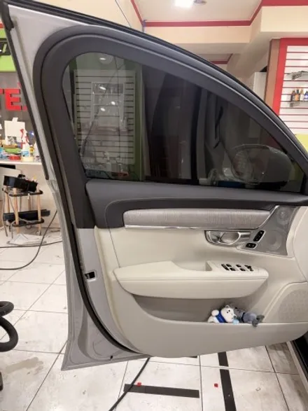 볼보 V90cc(크로스 컨트리) 레인보우 IS200 수원썬팅 전체 재시공 비반사 틴팅 추천 가이드[카스페이스 수원청명점] / 수원 영통동