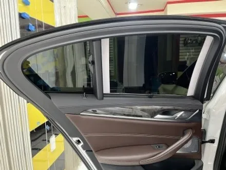 BMW 5시리즈(G30) 딜러 썬팅 제거 후 버텍스900 전체 시공 추천 가이드~!! / 수원 영통동