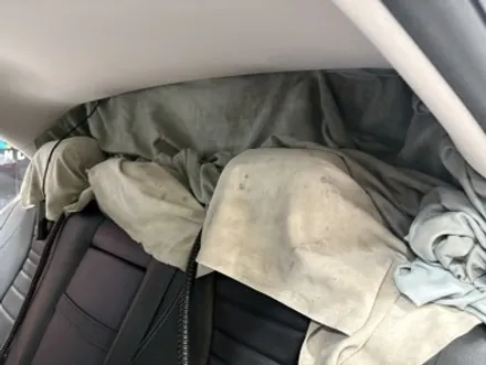 벤츠 e-class(e클래스) 후면기포/뽀글이/열선기포 썬팅 제거 후 재시공 수원썬팅 카스페이스 수원청명점 / 수원 영통동
