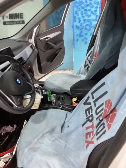 BMW X1 반사썬팅으로 드레스업 재시공 후기 레인보우 VS200 수원썬팅 / 수원 영통동