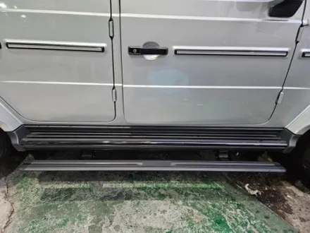 벤츠 G400D 전동사이드스텝과 검정유광휠 / 광진, 송파, 성동, 강남