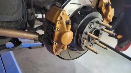 350z 370z 캘리퍼도색과 te37 휠복원 및 맷블랙 휠도색 / 광진, 송파, 성동, 강남