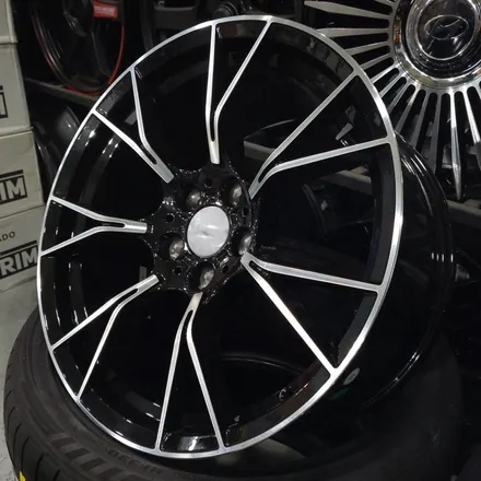 [신품휠 4개 65만원]19인치 BMW M5 컴페티션 ST F바디용 휠[명품휠스토리] / 경기 화성 봉담