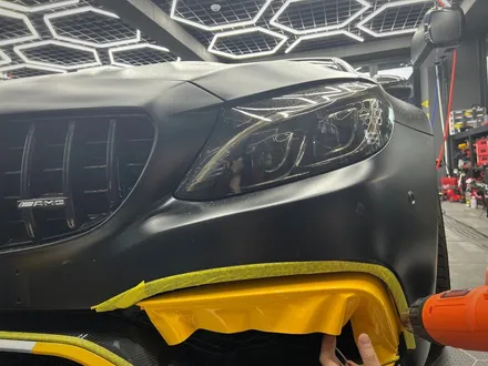 압구정랩핑 벤츠 C63 AMG 다크 옐로우 포인트랩핑 / 강남구 논현동