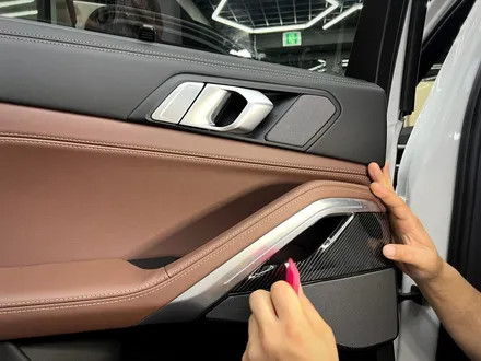 실내PPF BMW X6 실내 STEK 카본PPF, 계기판PPF, 썬루프 썬팅 / 강남구 논현동