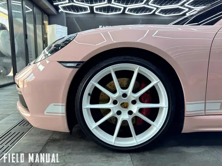 포르쉐 카이맨 GTS 연핑크 랩핑🌸 봄맞이 화사한 사쿠라 컬러와 스타일에디션 데칼 / 강남구 논현동