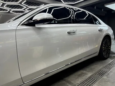건대랩핑 벤츠 S580 CYS 유광 화이트 전체랩핑 / 강남구 논현동