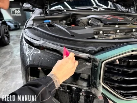BMW XM 컬러PPF 포인트 시공｜한정판 레이블 레드, 매트그린으로 새롭게 재해석 / 강남구 논현동