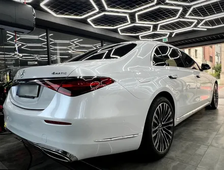 건대랩핑 벤츠 S580 CYS 유광 화이트 전체랩핑 / 강남구 논현동