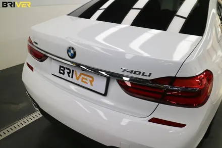 BMW G12 7시리즈 전체랩핑 유광화이트로 순정처럼 연출했어요 / 서울 양천구