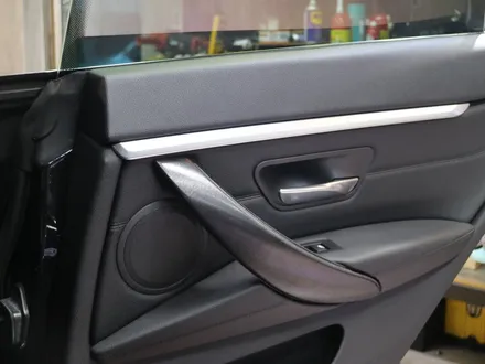 BMW 4시리즈 실내랩핑 블랙브러쉬로 연출하기[브리버] / 서울 양천