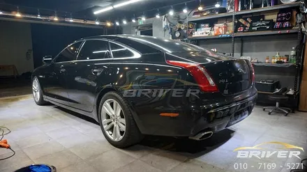 재규어xj 전체랩핑은 화이트 골드 색상으로 깔끔하게 완성 / 서울 양천