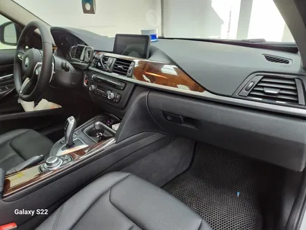 bmw 320d f30 무광 카본블랙으로 우드 가렸어요 / 서울 양천