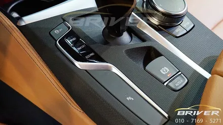 bmw 530i 5시리즈 실내랩핑 매트릭스블랙 어떠세요? / 서울 양천