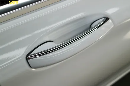 BMW G12 7시리즈 전체랩핑 유광화이트로 순정처럼 연출했어요 / 서울 양천구