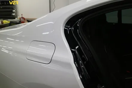 BMW G12 7시리즈 전체랩핑 유광화이트로 순정처럼 연출했어요 / 서울 양천구