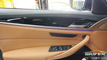 bmw 530i 5시리즈 실내랩핑 매트릭스블랙 어떠세요? / 서울 양천