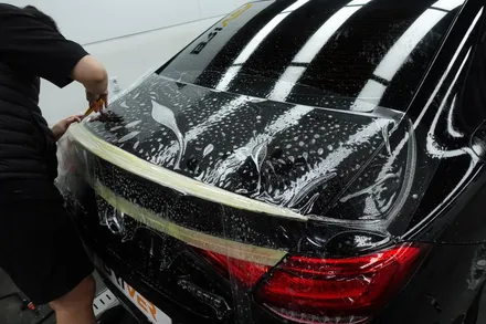 벤츠 CLS 300D 보닛과 트렁크 PPF로 신차 보호하기 / 서울 양천구