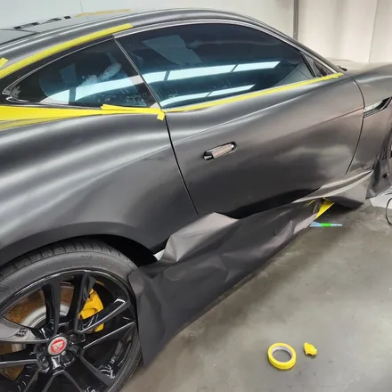 재규어 F-Type 쿠페 사틴블랙으로 전체랩핑 어떠세요 / 서울 양천