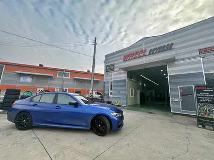 <휠리버스> 파주 일산 휠도색 휠복원 / BMW 3시리즈 320i 18인치 휠 블랙 분체도장 휠도색 휠복원 시공 후기 / 파주시 오도동