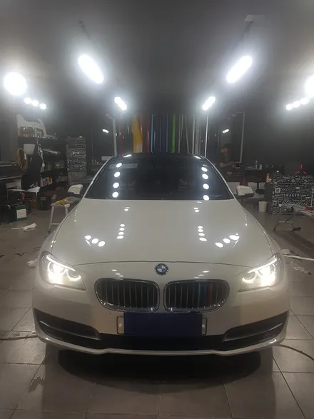순천루프스킨-에이버리사 블랙유광 bmw520d 희아트 / 전남 순천