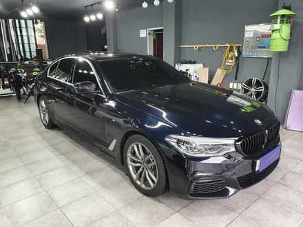 순천랩핑,순천부분랩핑,순천윈도우몰딩랩핑,bmw5윈도우몰딩크롬죽이기시공 / 전남 순천