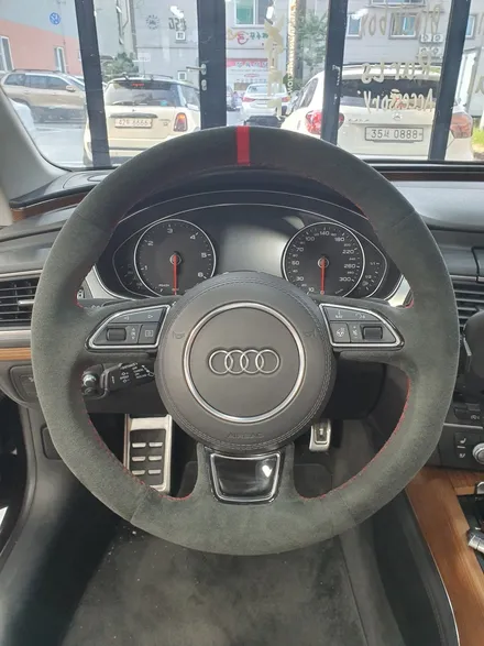 순천알칸타라,아우디,a7,55tdi,알칸타라핸들시공 / 전남 순천