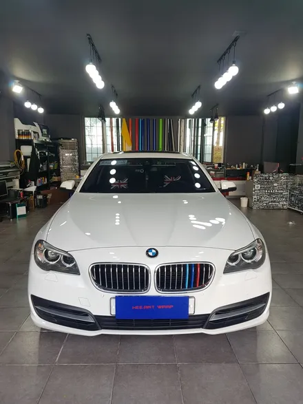 순천루프스킨-에이버리사 블랙유광 bmw520d 희아트 / 전남 순천