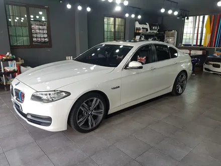 순천루프스킨-에이버리사 블랙유광 bmw520d 희아트 / 전남 순천