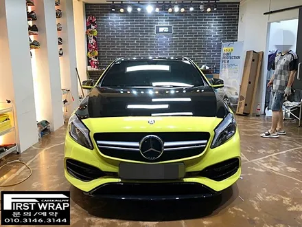 벤츠 a45amg 전체랩핑 에이버리슈프림 앰블런스옐로우랩핑 블랙유광포인트랩핑 목감랩핑 시흥랩핑 광명랩핑 안양랩핑 송도랩핑 배곧랩핑 안산랩핑 퍼스트랩카스킨 / 안산 단원 초지동