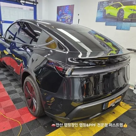 안산랩핑 추천, 테슬라 쥬니퍼 전체 오토벨벳 블랙 하이그로시 랩핑으로 프리미엄 완성! / 안산 단원 초지동