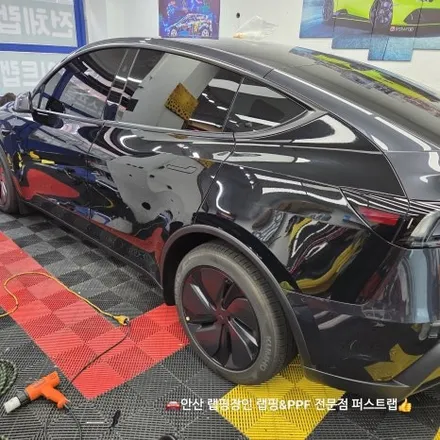 안산랩핑 추천, 테슬라 쥬니퍼 전체 오토벨벳 블랙 하이그로시 랩핑으로 프리미엄 완성! / 안산 단원 초지동