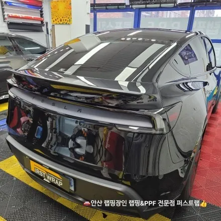 안산랩핑 추천, 테슬라 쥬니퍼 전체 오토벨벳 블랙 하이그로시 랩핑으로 프리미엄 완성! / 안산 단원 초지동